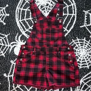 ***SOLD on Depop ❤️🖤